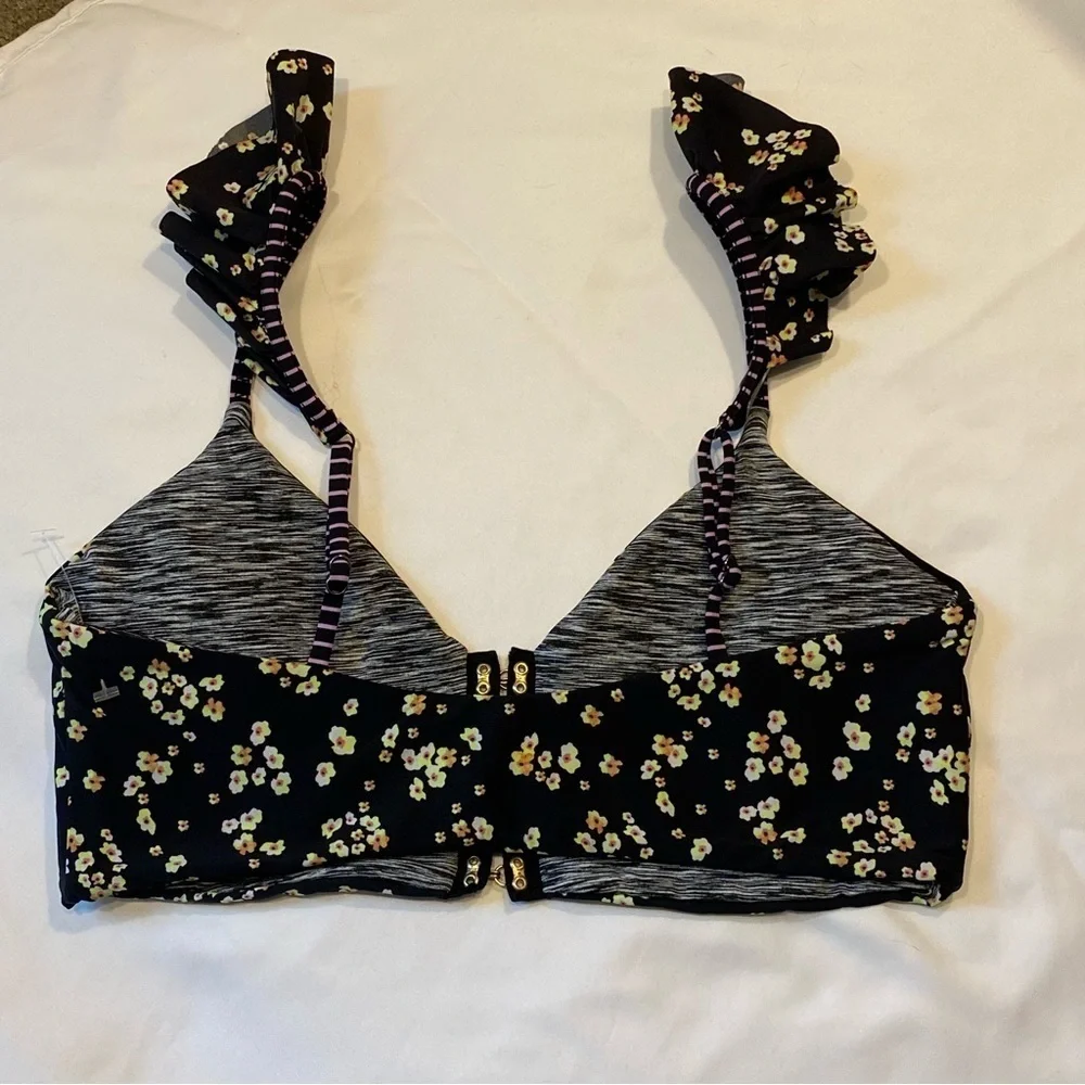 New! Maaji reversible June dreamy floral bikini top 14462